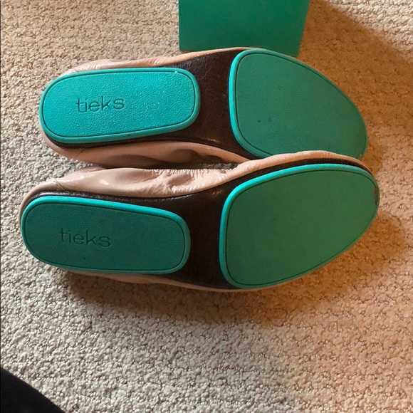 Sale! Blush Patent Tieks w/ box and bag - Picture 5 of 8